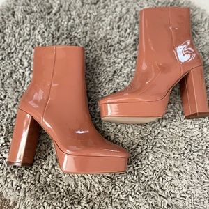 Madden Girl Size 8m Boots